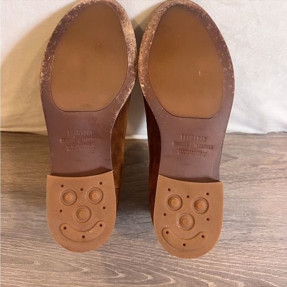 THURSDAY BOOT CO. The Dreamer Cinnamon Brown Suede Chelsea Booties Size 7.5 - Picture 11 of 14